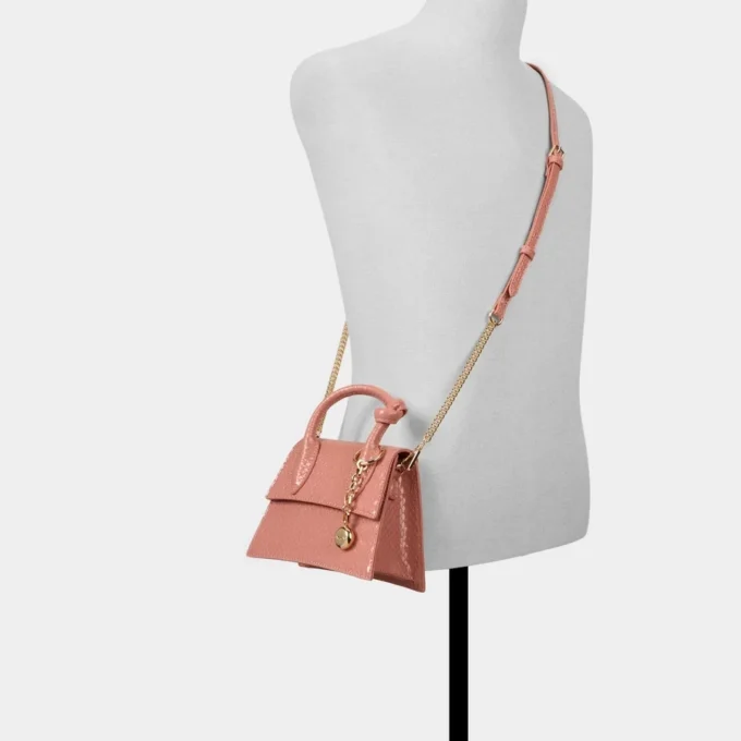 Bolso con asa superior Cierraa Bolso con asa superior Cierraa