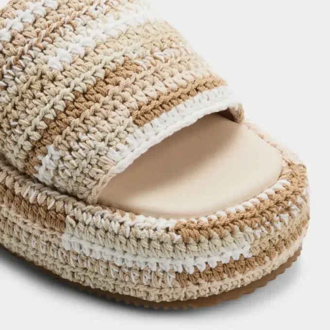 Sandalia Bohemina Slide, con plataforma