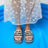 Sandalia Corallo Slide, con plataforma Sandalia Corallo Slide, con plataforma