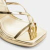 Sandalia de plataforma con tiras Cleadonn