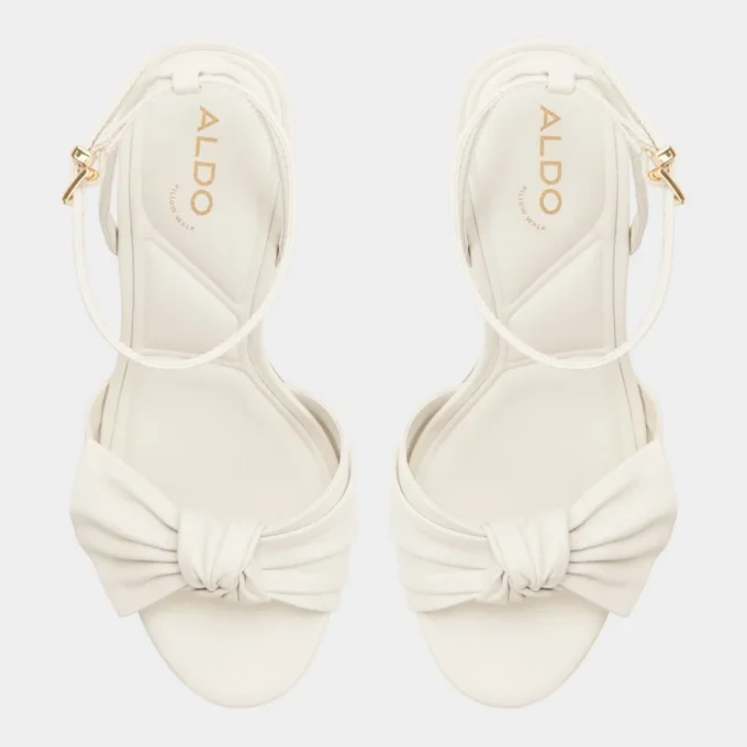 Sandalias de tacón grueso con tiras Angelknot